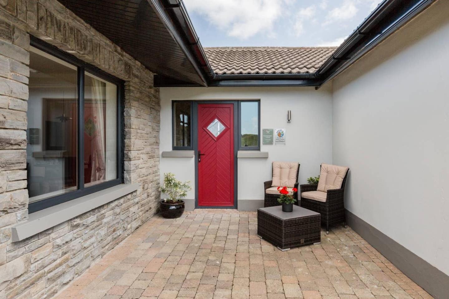 Luxury Lodges In Doolin Village With Hot Tubs Экстерьер фото